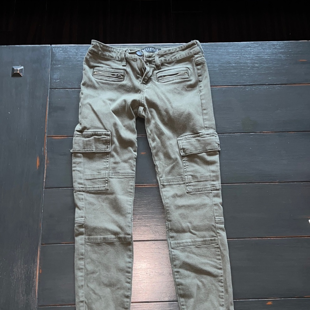 Bullhead Cargo skinny fit olive green pants